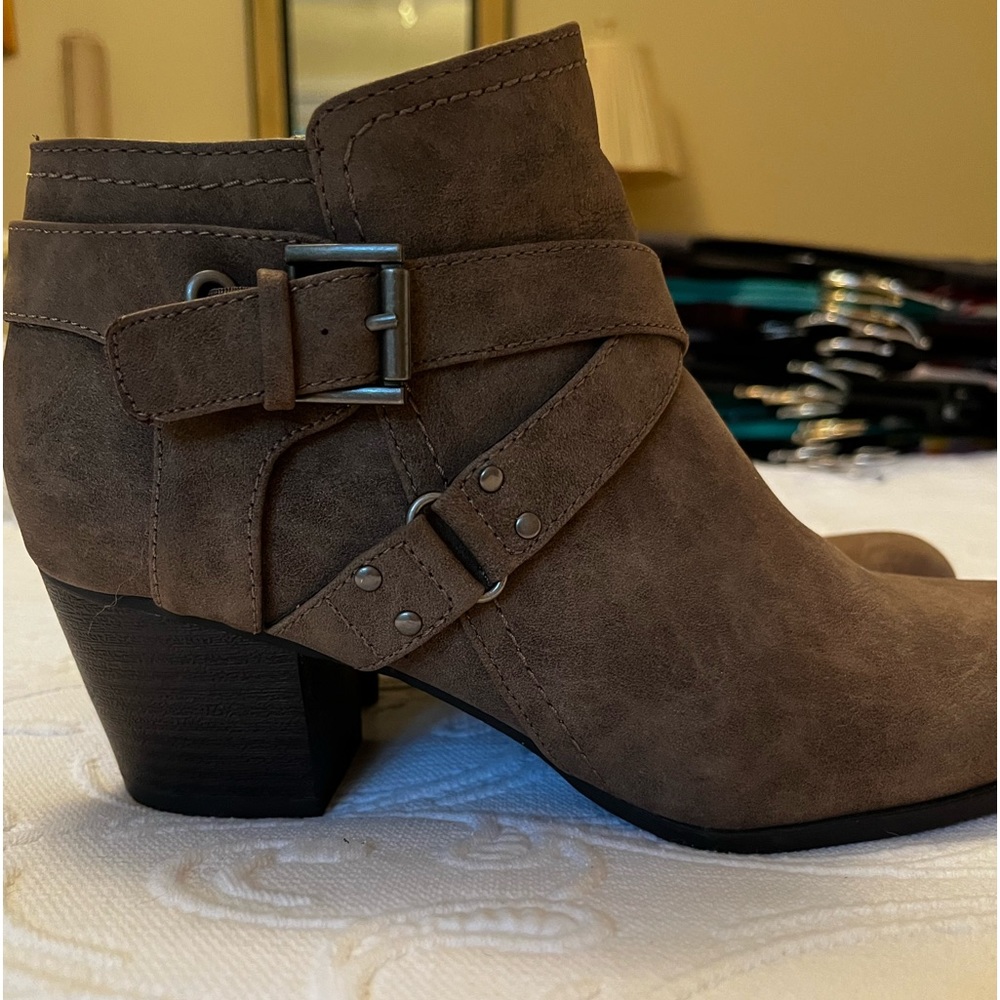Ankle boots